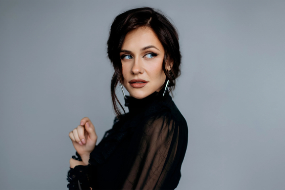 &Ocy;&lcy;&softcy;&gcy;&acy; &Mcy;&acy;&lcy;&acy;&shchcy;&iecy;&ncy;&kcy;&ocy;&period; Stand Up &Kcy;&rcy;&acy;&scy;&ncy;&ocy;&dcy;&acy;&rcy;