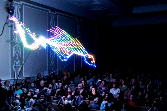 Представление световых кукол. Театр Николая Зыкова (Москва)