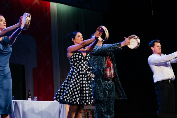 Спектакль «Жениться нельзя расстаться» в Краснодаре