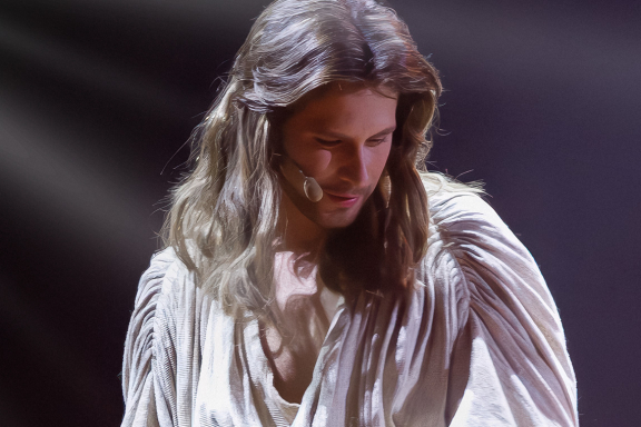 &Rcy;&ocy;&kcy;-&ocy;&pcy;&iecy;&rcy;&acy; "&Icy;&Icy;&Scy;&Ucy;&Scy; &KHcy;&Rcy;&Icy;&Scy;&Tcy;&Ocy;&Scy; - &Scy;&Ucy;&Pcy;&IEcy;&Rcy;&Zcy;&Vcy;&IEcy;&Zcy;&Dcy;&Acy;" &lpar;&Kcy;&rcy;&acy;&scy;&ncy;&ocy;&dcy;&acy;&rcy;&rpar;