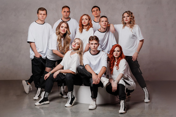 " НОВОГОДНИЙ ДРАЙВ" Концерт ансамбля " МОЛОДЕЖКА"