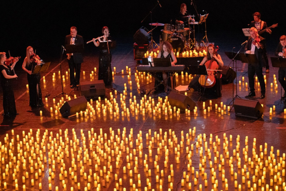 Концерт при свечах. Великие саундтреки от Людовика Эйнауди до Marvel и другие.