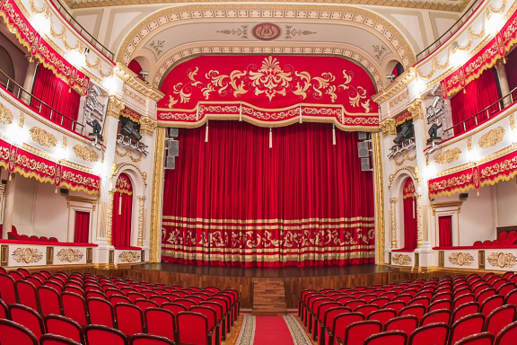 Сольный концерт Карины Велихановой