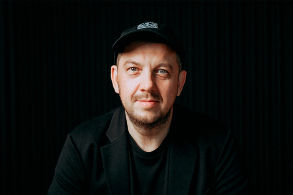 &Scy;&iecy;&rcy;&gcy;&iecy;&jcy; &Bcy;&ocy;&bcy;&ucy;&ncy;&iecy;&tscy;&period; &Bcy;&ocy;&lcy;&softcy;&shcy;&ocy;&jcy; &kcy;&ocy;&ncy;&tscy;&iecy;&rcy;&tcy; &scy; &scy;&icy;&mcy;&fcy;&ocy;&ncy;&icy;&chcy;&iecy;&scy;&kcy;&icy;&mcy; &ocy;&rcy;&kcy;&iecy;&scy;&tcy;&rcy;&ocy;&mcy;