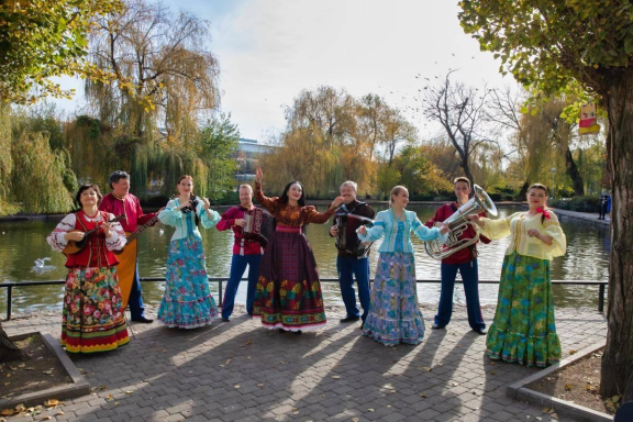 "Семьей дорожить - счастливым быть"