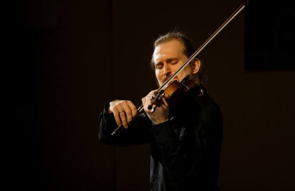 сергей поспелов (скрипка), маргарита поспелова (фортепиано). московский камерный оркестр сергей поспелов. поспелов скрипач. поспелов русский паганини. скрипач поспелов маргарита поспелова.